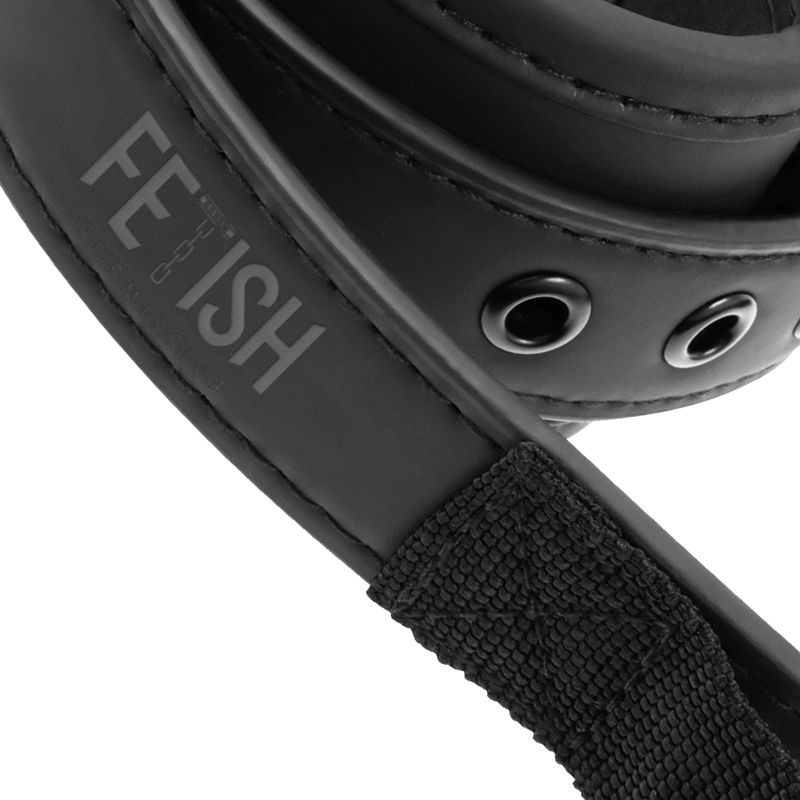 FETISH SUBMISSIVE - NOPRENE LINING HANDCUFFS WITH STRAP