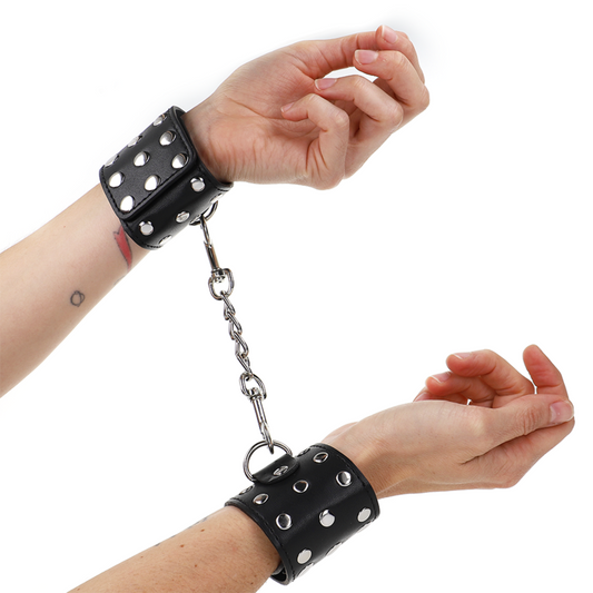 KINK - ADJUSTABLE STUDDED SNAP CLOSURE WRISTBANDS BLACK 19-24 CM X 5.5 CM