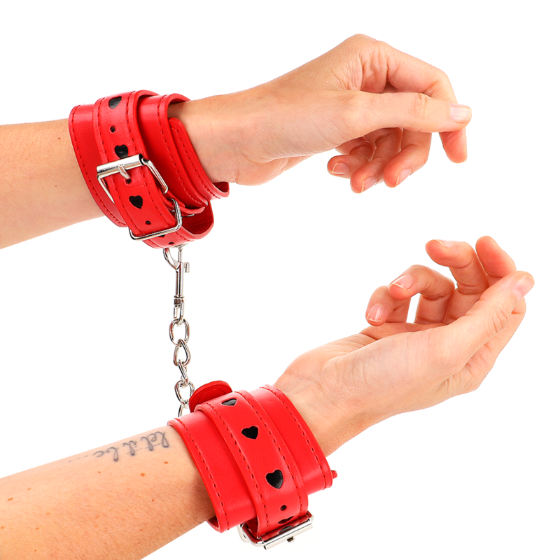KINK - RED WRISTBANDS WITH BLACK HEART INLAY ADJUSTABLE 21-28 CM X 5.5 CM