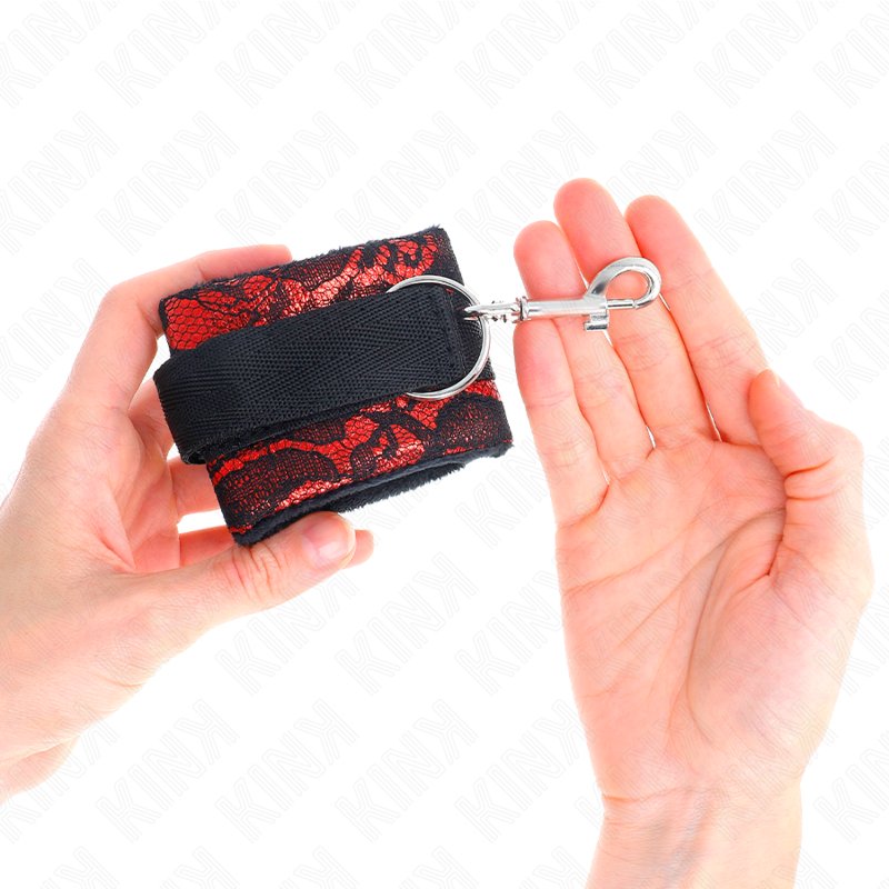 KINK - SHORT WRISTBANDS WITH VELVET LACE AND NYLON BINDING, RED/BLACK, 23 X 6.5 CM